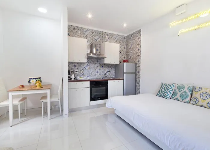 Sorrento Home Bed & Breakfast