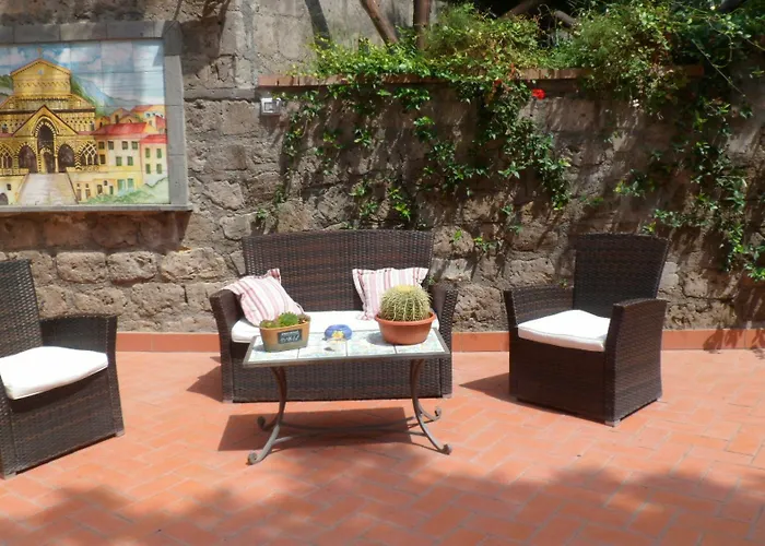 Bed & Breakfast Sorrento Home 2*